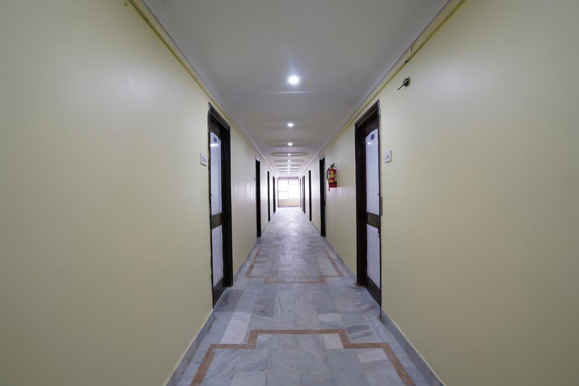 Hotel O Raja Residency Near Snow World Secunderabad Exterior photo