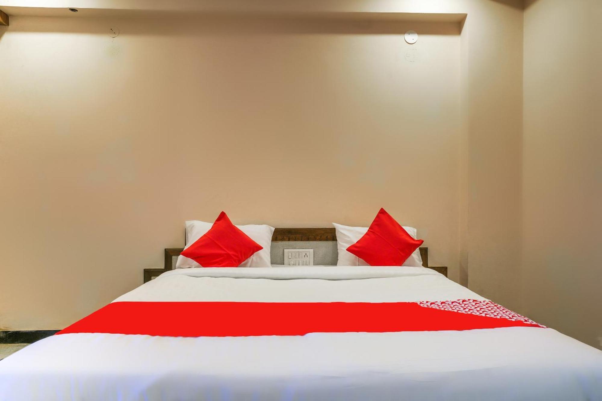 Hotel O Raja Residency Near Snow World Secunderabad Exterior photo