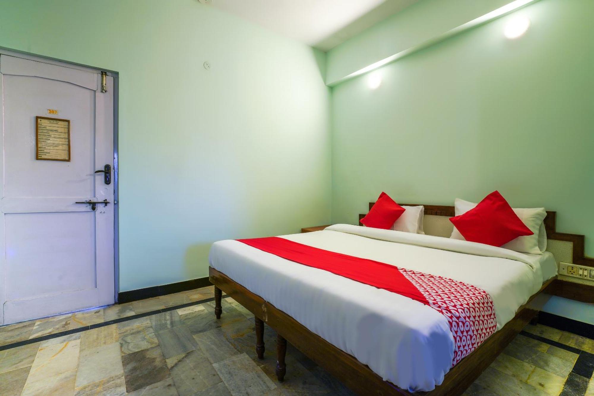 Hotel O Raja Residency Near Snow World Secunderabad Exterior photo
