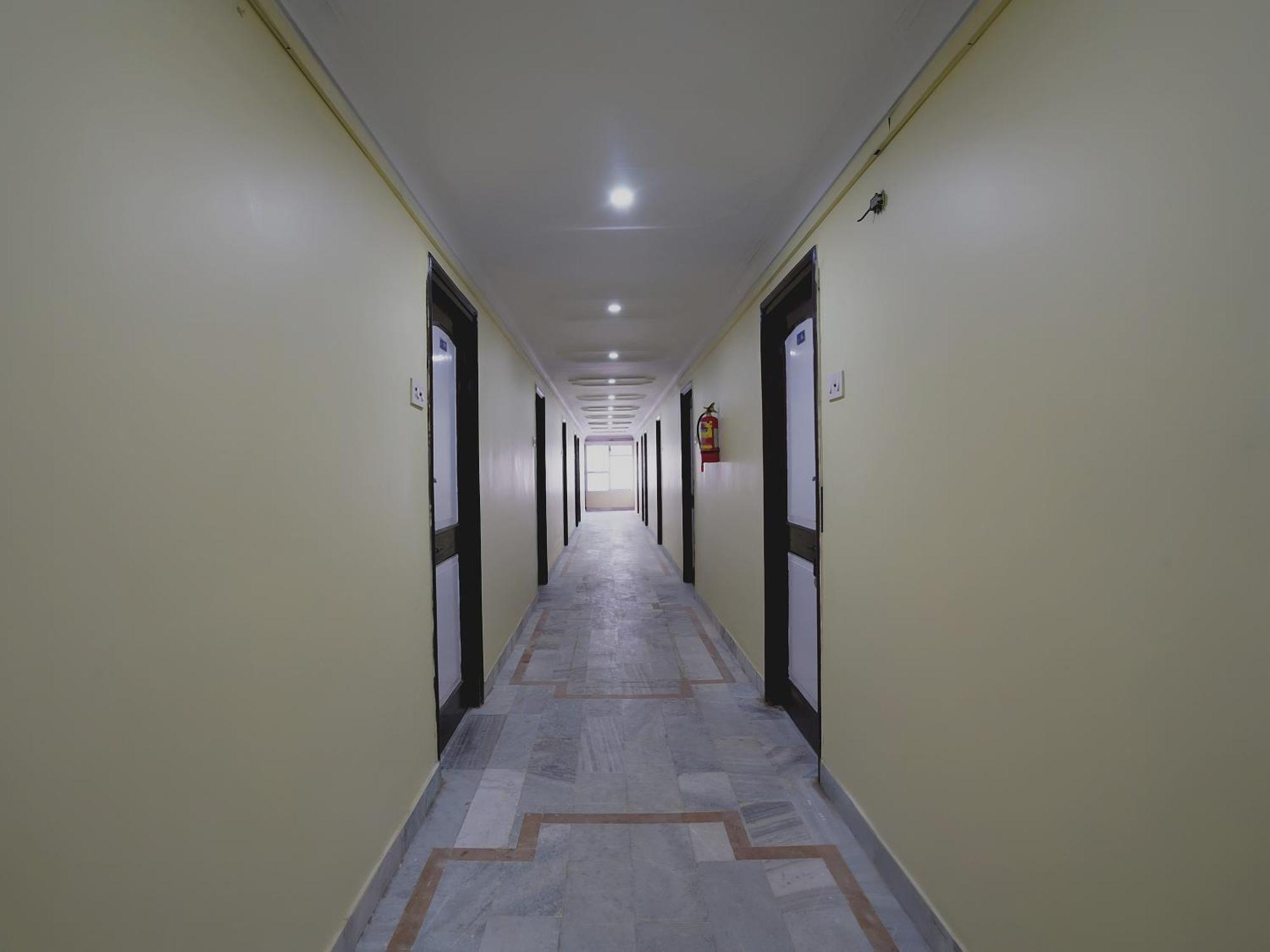 Hotel O Raja Residency Near Snow World Secunderabad Exterior photo
