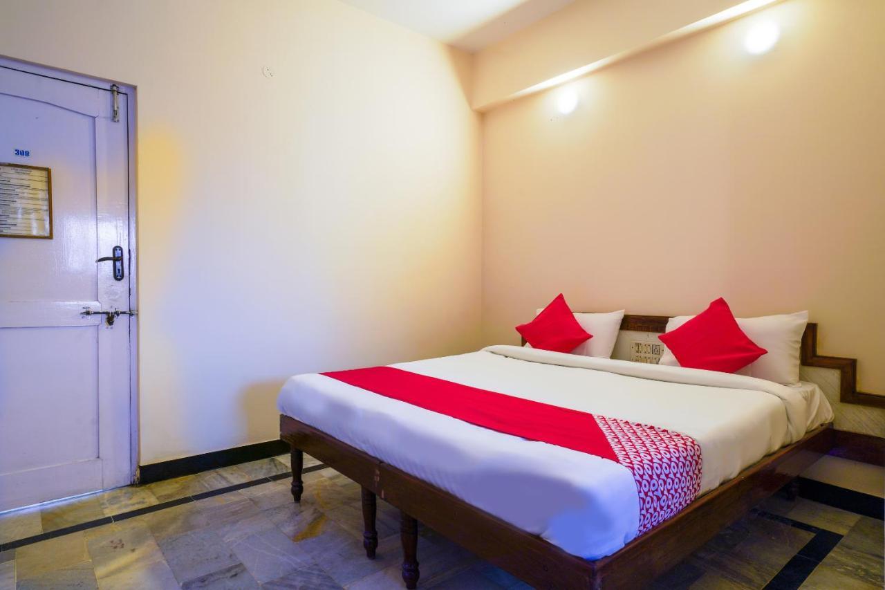 Hotel O Raja Residency Near Snow World Secunderabad Exterior photo