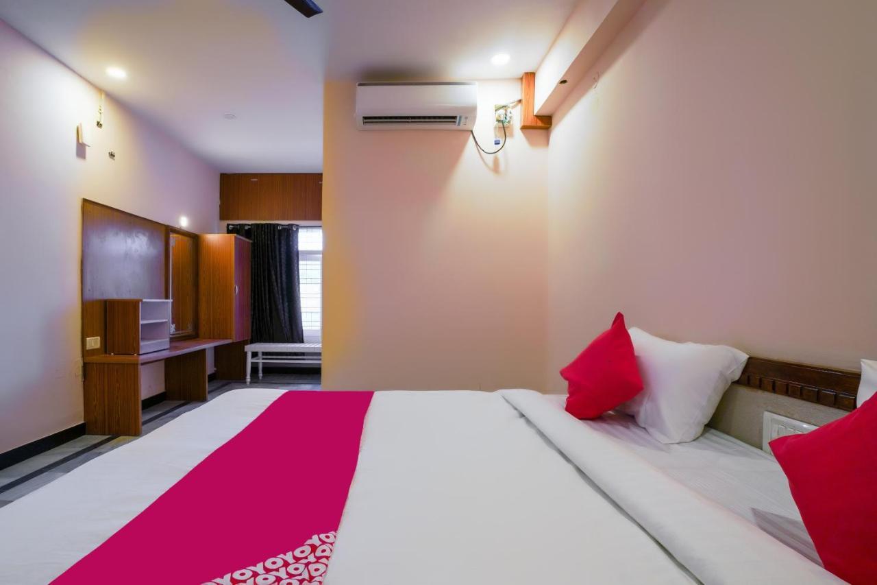 Hotel O Raja Residency Near Snow World Secunderabad Exterior photo